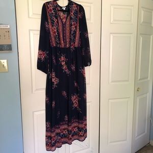 Beeeeeautiful floral Boho maxi dress